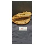George Scott Wilson fist baseman glove