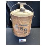 Diamond motor oil can