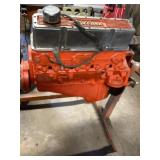 400 small block engine/ stand included