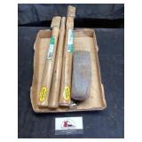 Hammer handles and head
