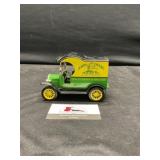 John Deere Ertl 1912 Ford Model T Delivery Car