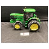 John Deere 7290 R toy tractor
