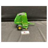 John Deere 568 round bailer Mega wide plus