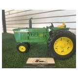 John Deere 4020