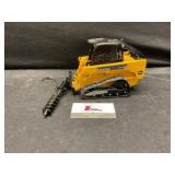 Ertl John Deere CT 322skid steer