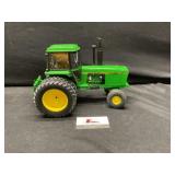 Ertl metal John Deere 4840 tractor