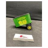 John Deere 1918 Vintage Runabout Tractor Trailer