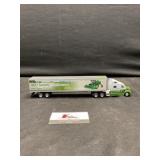 Peterbilt 387 conventional cab