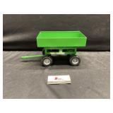 Ertl John Deere wagon