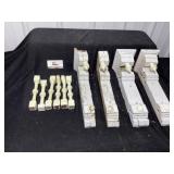 Corbels, small spindles