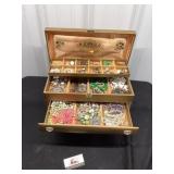 Jewelry box with jewelry