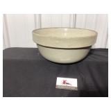 12 in. Stoneware bowl