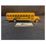 Sunny Side Die-Cast 9852 pull-back School Bus