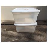 2 plastic totes (like new)