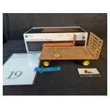 Ertl John Deere Precision #19 Hay Wagon