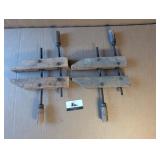 2 wood brace clamps