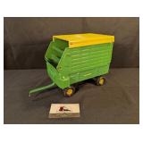 Ertl John Deere Forage Wagon 1000H