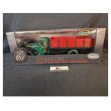 Ertl Highway 61 Collectibles 1946 Grain Truck