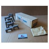 Lionel No 110 Trestle Set w/ orig box + add