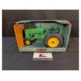 Ertl John Deere Model G Narrow Front w/ original