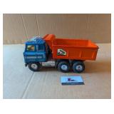 Ertl Automatic Dump Truck