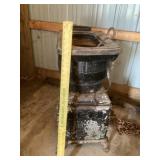 Hot belly stove bring help to load without the