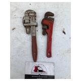 Pipe wrenches