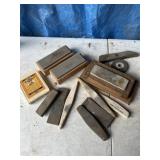 Sharpening wet stones