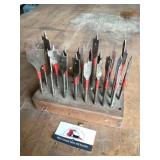 Hole drill bits