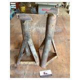 Jack stands