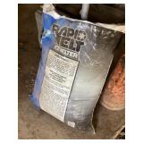 Bag of rapid melt ice melter