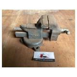 Milwaukee bench grinder 3 1/2 inch jaws