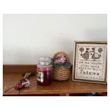 Yankee candle and decor