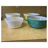 Pyrex Bowls