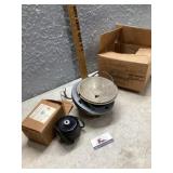 Headlight assembly and motor