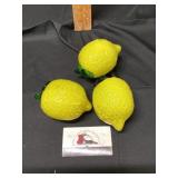 Glass, lemons, damaged, pictured