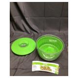 Progressive salad spinner