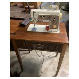 Singer, sewing machine untested
