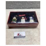 Saint Nicholas Square photo holders