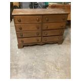 Eight drawer dresser approximately 18 x 48 x 34