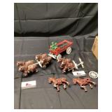 Cast iron Budweiser hitch horse and wagon