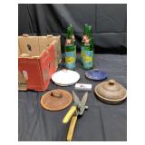 Collector, 7-Up bottles