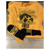 Iowa Hawkeyes shirt and gloves M