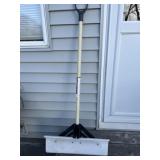 The Snow Plow Shovel