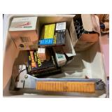 Staple gun / staples