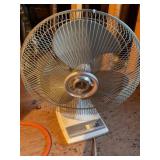 Oscillating fan