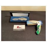 Race car pocket knives