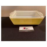 Pyrex covered casserole dish