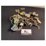 Keys, dog tags and key chains