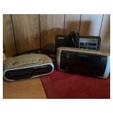 Clock radios